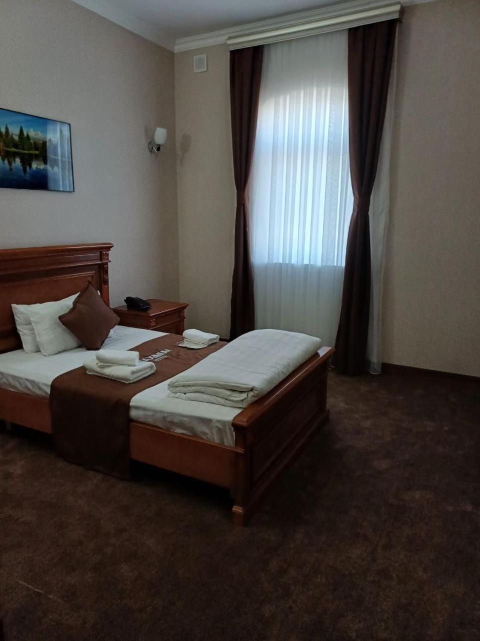 Maximum Hotel Navoi Ngoại thất bức ảnh